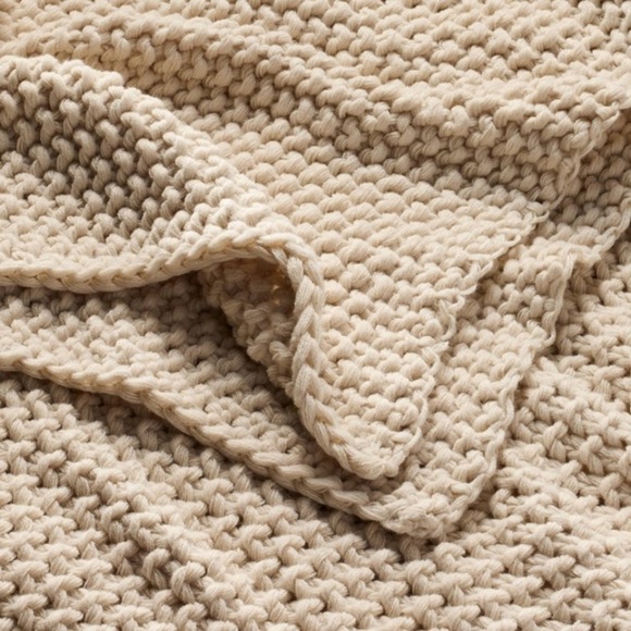 Casaluna Hand-Knit bed throw - Natural NWT - Picture 8 of 9